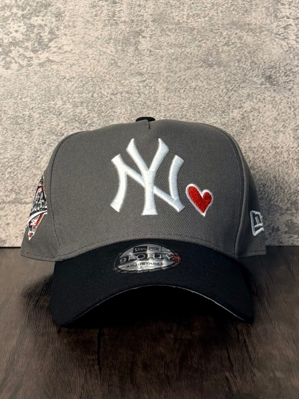 New Era Yankees 1996 World Series Heart 9FORTY A-Frame Snapback Hat Gray Black